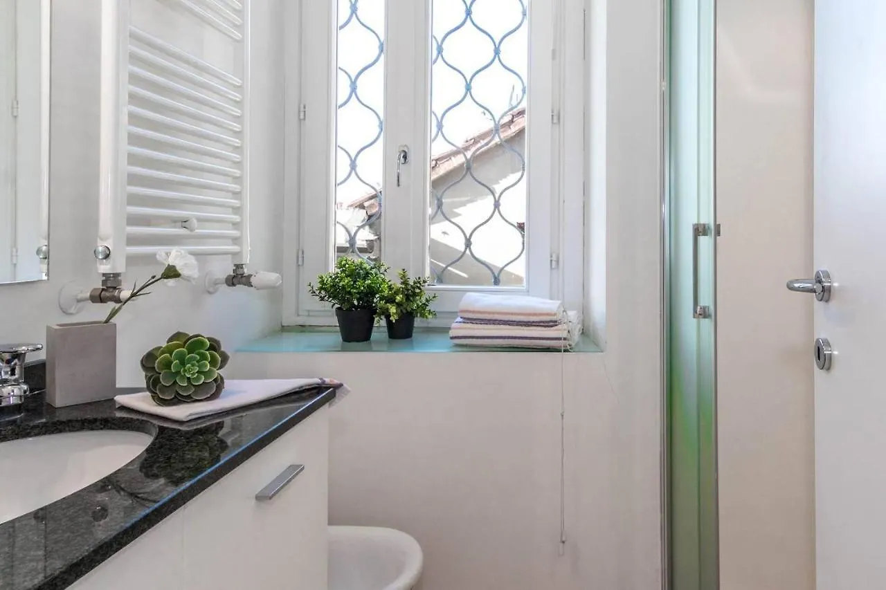 Altido Lovely Mansard Milano