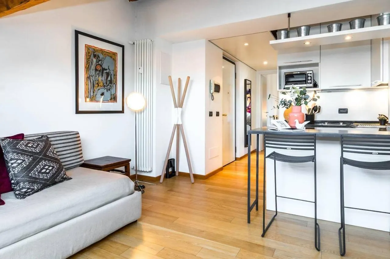 Altido Lovely Mansard Milano