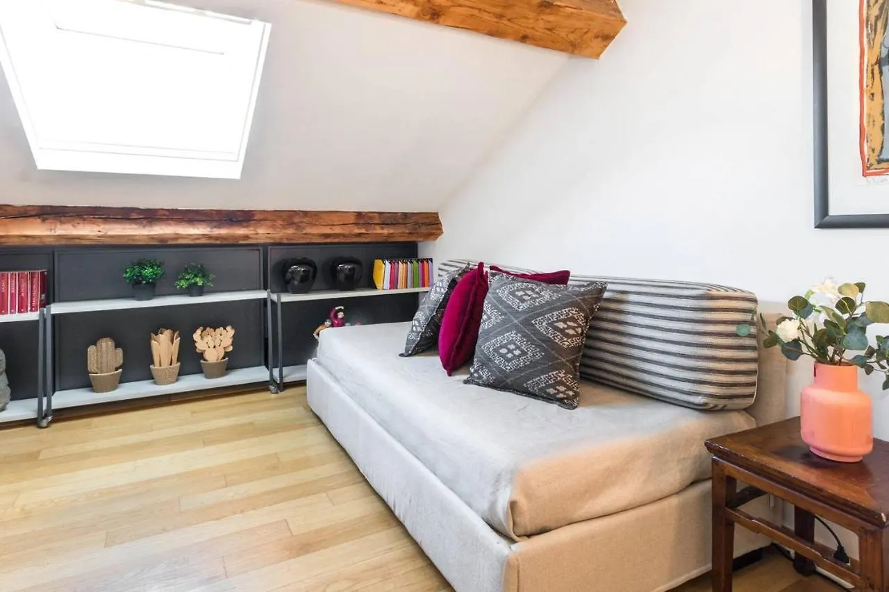 Altido Lovely Mansard Milano Italia